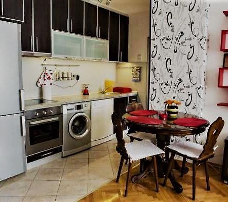 Apartment Tea ツェティニェ エクステリア 写真