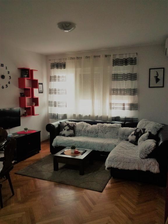 Apartment Tea ツェティニェ エクステリア 写真