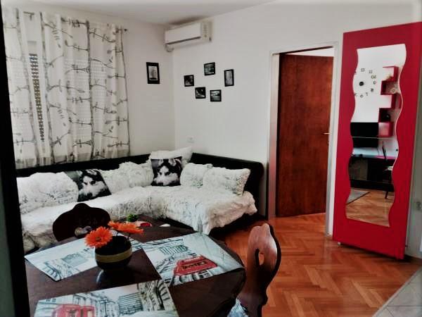 Apartment Tea ツェティニェ エクステリア 写真